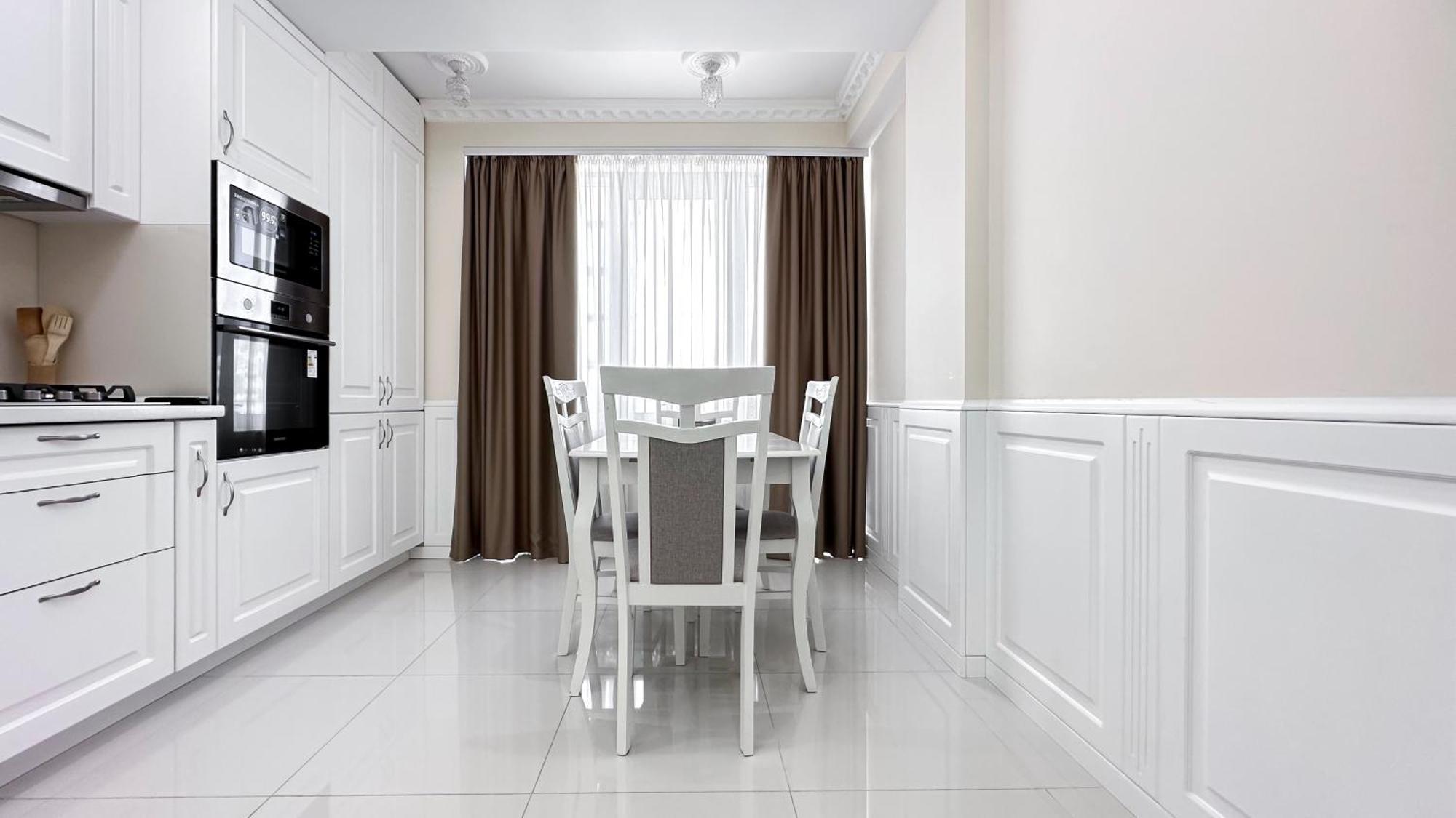 Business Class Apartments In The City Center Chisinau Exterior photo