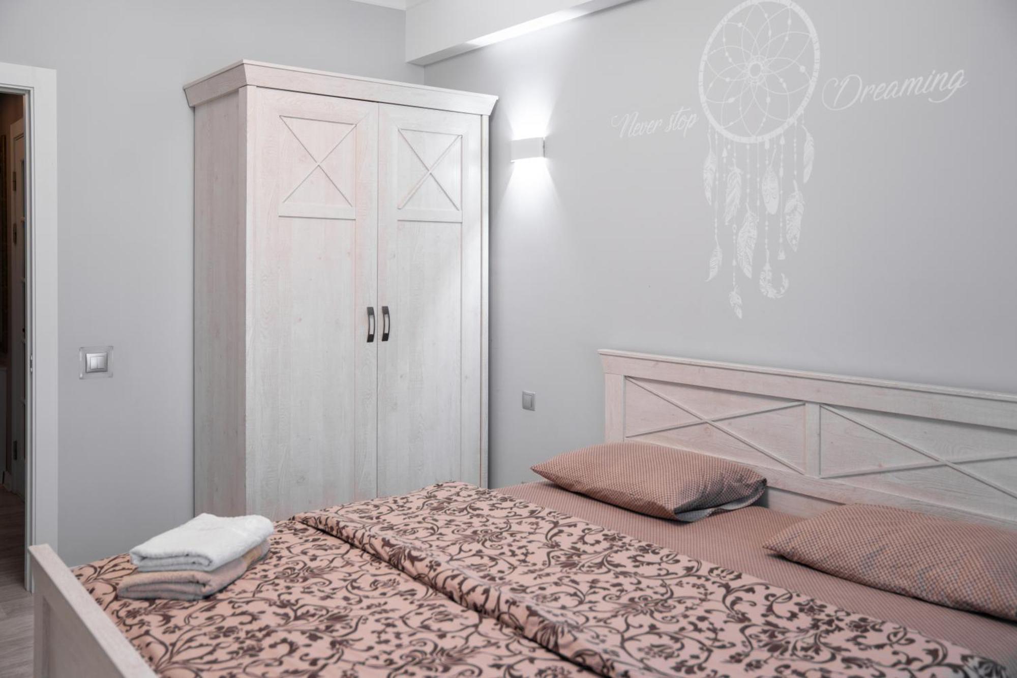 Business Class Apartments In The City Center Chisinau Exterior photo