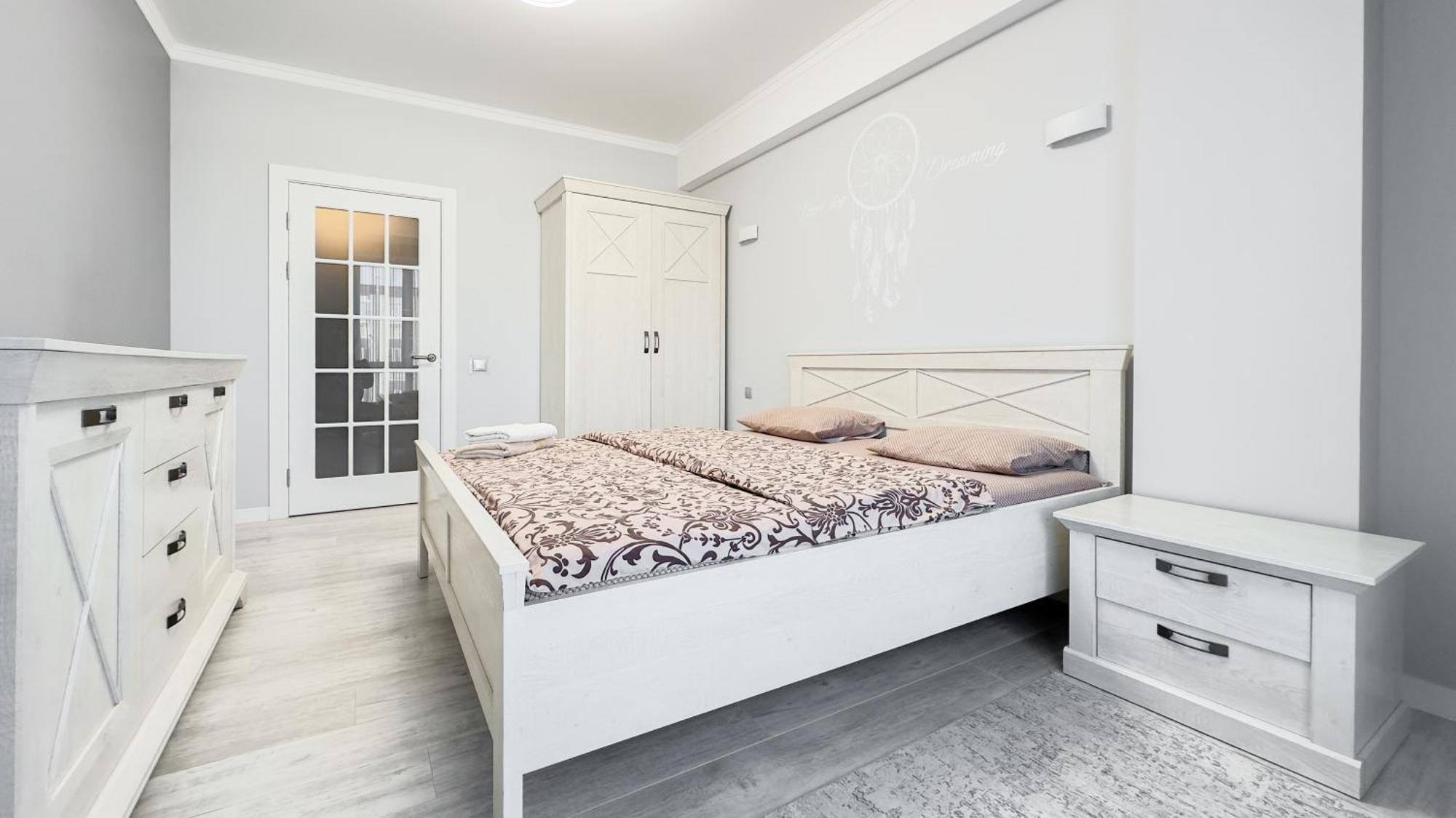 Business Class Apartments In The City Center Chisinau Exterior photo